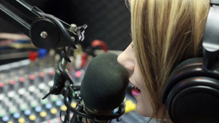 ナレーション 映像翻訳 通訳 外国人モデル事務所 外国人エキストラ　外国人モデル男性白人　外国人モデル女性白人　外国人モデル男性黒人　外国人モデル女性黒人　外国人モデル子供　外国人モデルキッズ　ハーフモデル　 外国人ダンサー 外国人モデル東京　字幕翻訳 ダビング 文字起こし テープ起こし 翻訳　音声データチェック 英語 フランス語 マレー語 タイ語 タガログ語 アラビア語 スワヒリ語 インドネシア語 ベトナム語 ミャンマー語